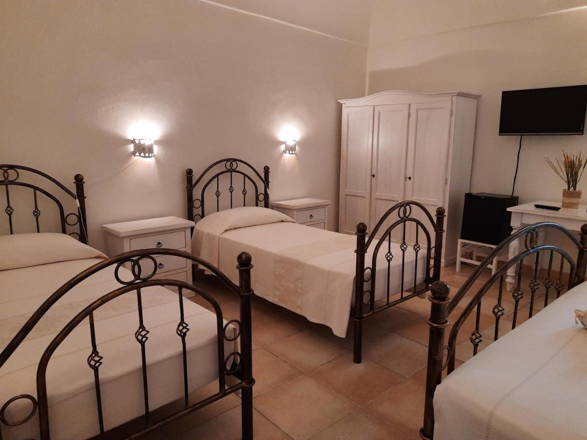 Domo Antiga Guest Rooms Sorso Buitenkant foto